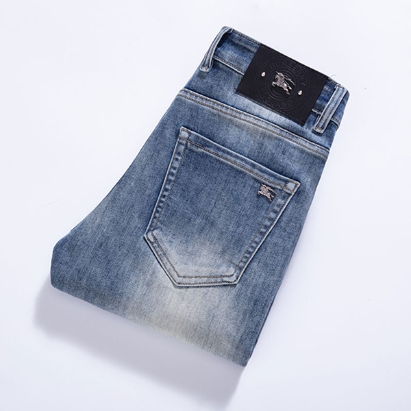 ブランドジーンズ角部分ディテール